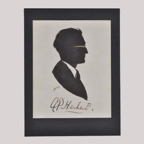 
        Silhouette of a man with glasses looking right (obverse)